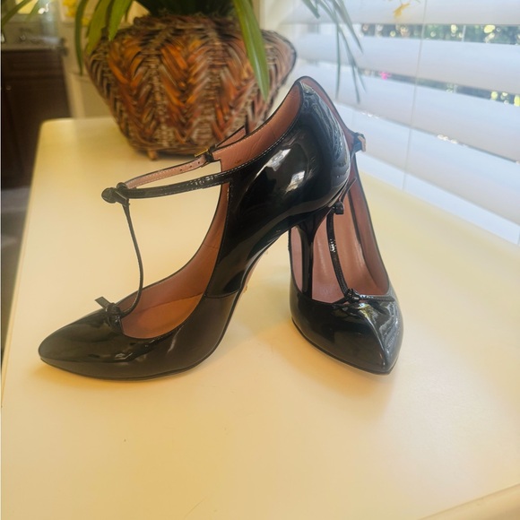 Gucci Black T-Strap Heels with Stiletto - Picture 5 of 10